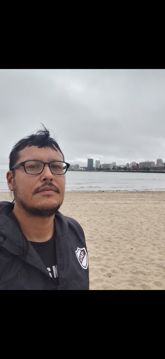 Mañana gris en Montevideo. Siempre con Platense