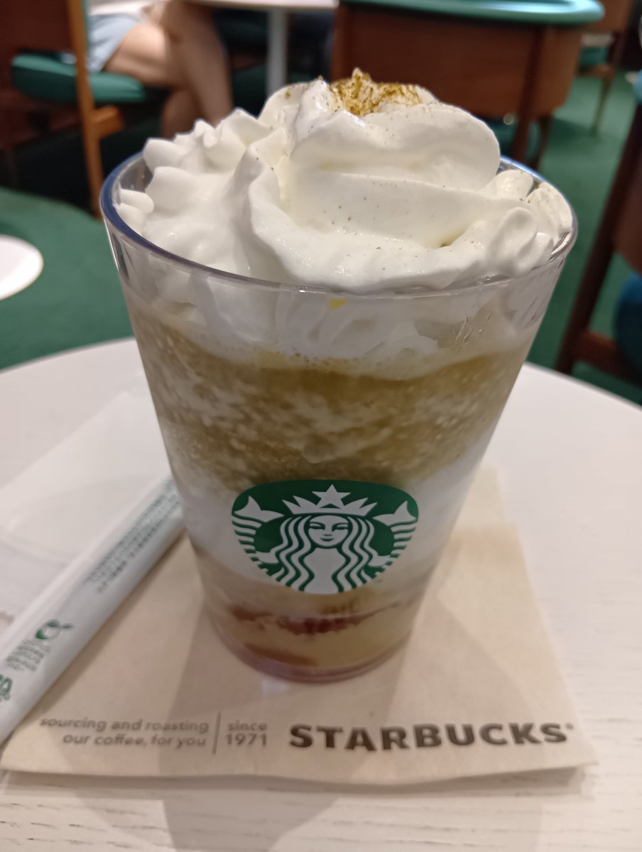 sat5_avanti's tweet image. 今日はAqua Training🏊‍♂️
#水泳
#スターバックス にて
THE フラペチーノ of 加賀 棒ほうじ茶🤭
泳いだ後は🍺呑んで...
あかうお干物と納豆でRecovery⤴️
再び #Starbucks にて
あんバタースコーンサンド😋
&amp;amp; パイクプレイス ロースト☕🥰
#コーヒーのある暮らし
今夜は肌寒い...