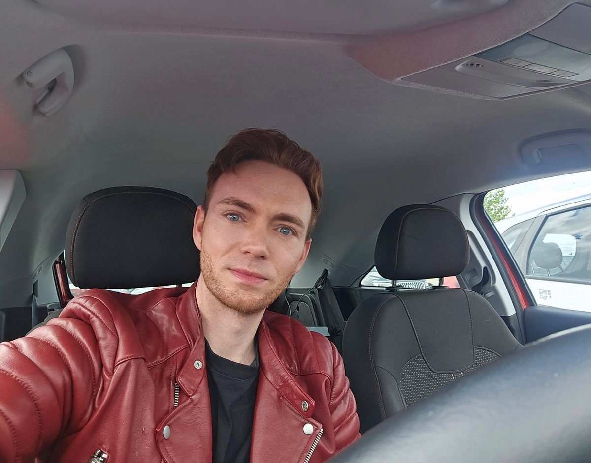 That ginger guy tweet media