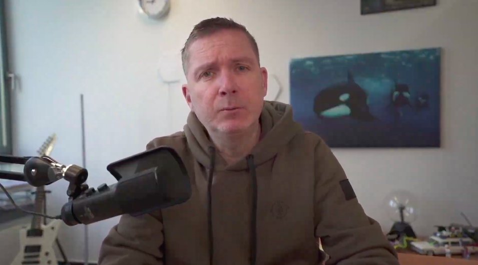 Drama Banana tweet media