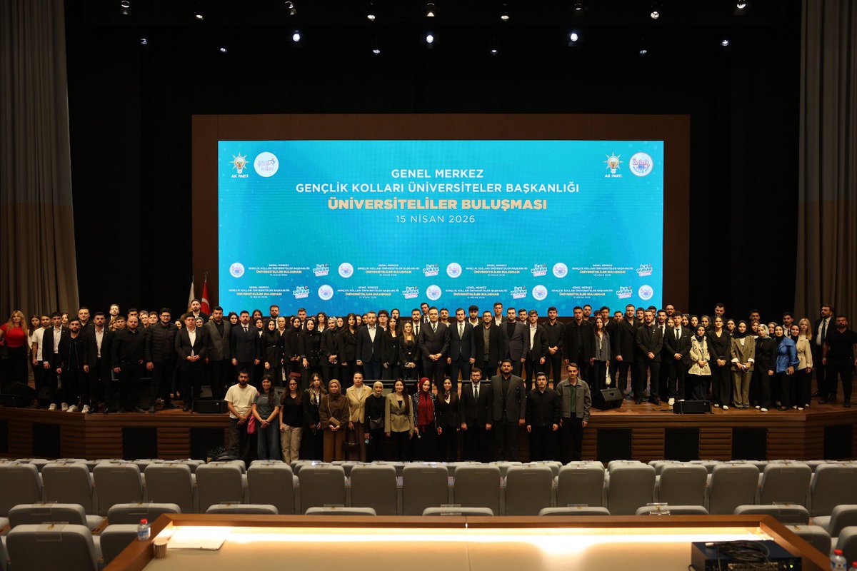 FatihAydemir45's tweet photo. “Kim var?” diye seslenilince sağına soluna bakmadan fert fert “Ben varım!” diyebilen, “benim olmadığım yerde kimse yoktur” şuurunu taşıyan bir gençlik…

Genel Merkezimizde misafirimizdi. 🚀 https://t.co/Ie5MIMGtul