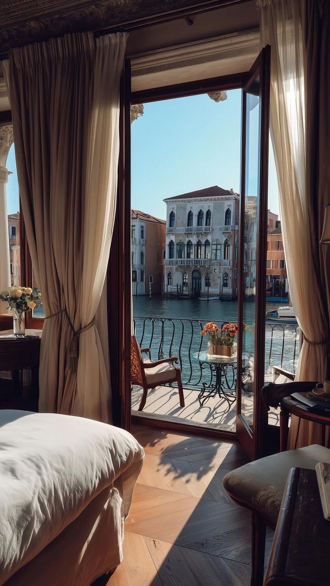 Vibrant Aesthetics tweet media