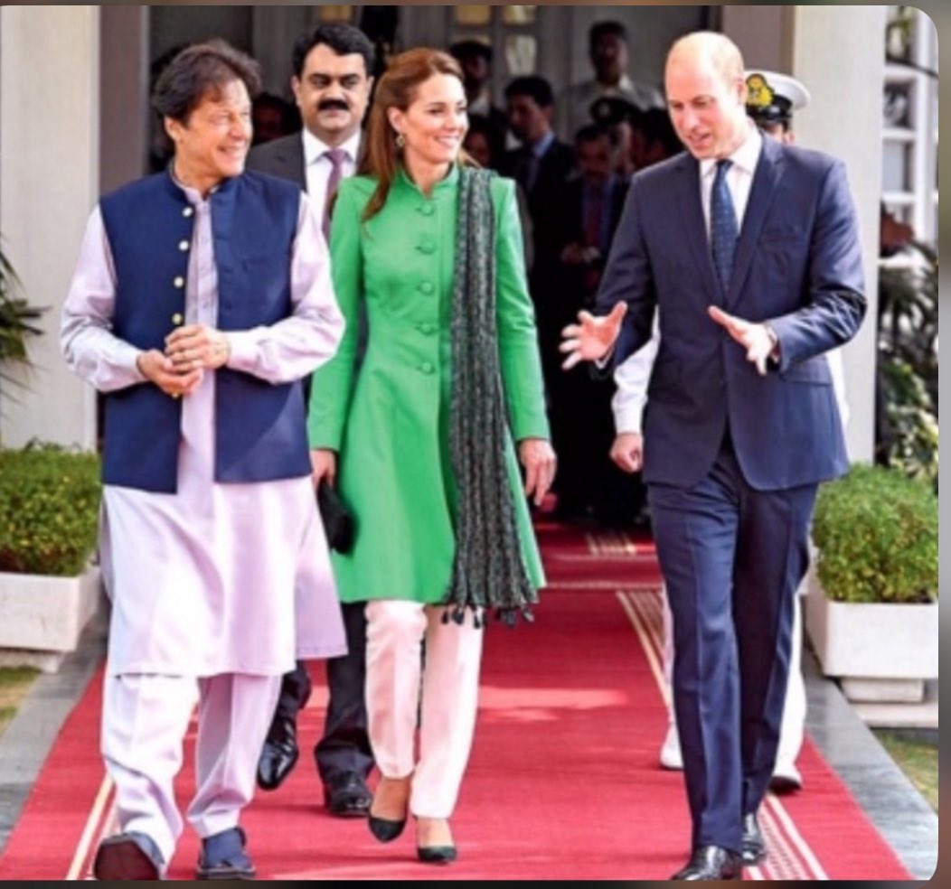 FaikeJstce's tweet image. Ppl r blaming a declining #BritComm since #PM May, YM @RoyalFamily PM @UKLabour Hns @Nigel_Farage.
Also partiality @UN 
@antonioguterres @DrAliceJEdwards 
@UN_HRC, &amp;amp; sorry🇵🇰traitors, blatantly #LYING on a honest PM. 
We #ALL know he #STOLE 0, &amp;amp; was❤️by #ALL, YRH @KensingtonRoyal!