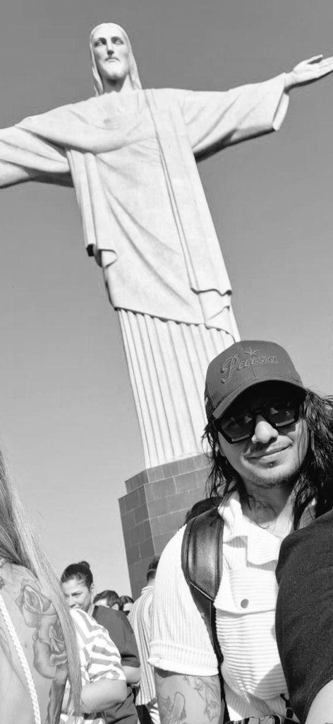 Pidiéndole al mechas que hoy solo nos metan 4, aunque la última vez que lo visité un cojo nos hizo gol