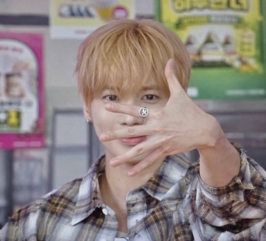 はなつき𑁍ࠬܓ. tweet media