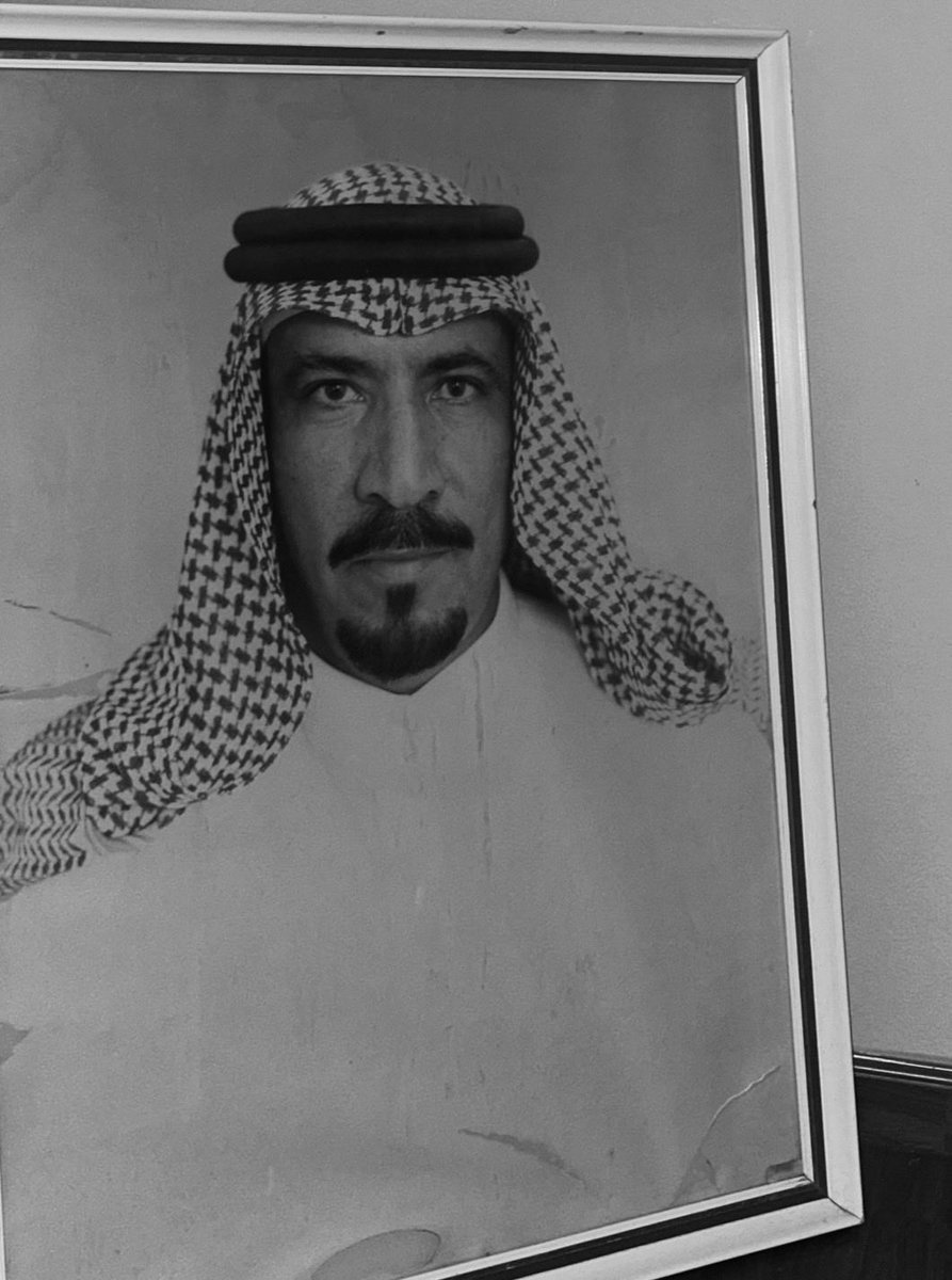 gh_tw0's tweet photo. "طاريك بين الناس بالخير مذكور
وما مات ذكره مع الناس طايب 
                  
يالله عسى قبره من الورد منثور 
ومن السماء تأتيك وبل السحايب"

جدي سالم❣️. https://t.co/B95GCCYsGX