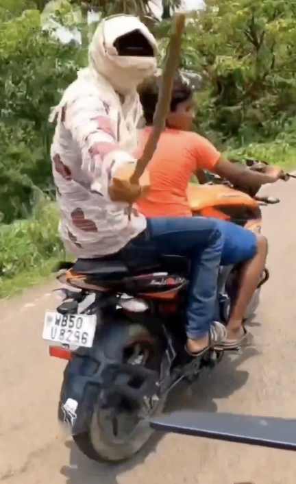 <a href="/asia_decode2/">🅰️SIADecoded</a> WB50
U8296
<a href="/WBPolice/">West Bengal Police</a> Please take cognizance