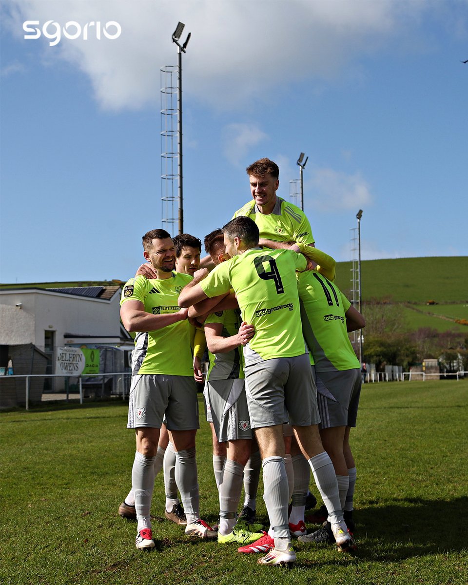 sgorio's tweet photo. NEWYDDION: Bae Colwyn, Treffynnon a’r Bala wedi sicrhau trwydded i chwarae yn yr Uwch Gynghrair ar ôl apêl. Bydd Treffynnon yn chwarae yn y Cymru Premier am y tro cyntaf ers 1999

BREAKING: @HolywellTownFC have won their appeal and are promoted to the #JDCymruPremier, having last played in the top flight in 1999!