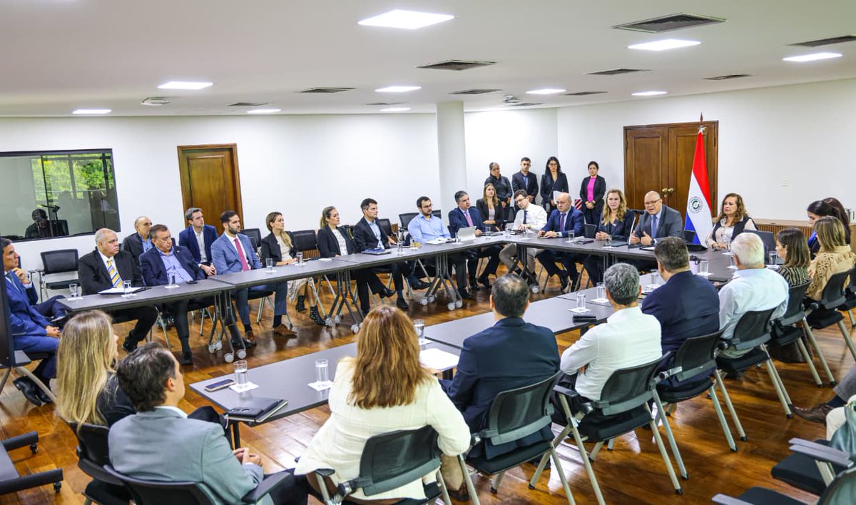 Ministerio de Economía y Finanzas - Paraguay tweet media