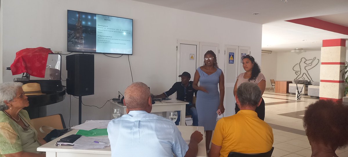 Las presentaciones de nuestros ponentes avanzan. Cada exposición suma valor, conocimiento y nuevas perspectivas.
#portuariosdeloriente 
#SantiagodeCuba