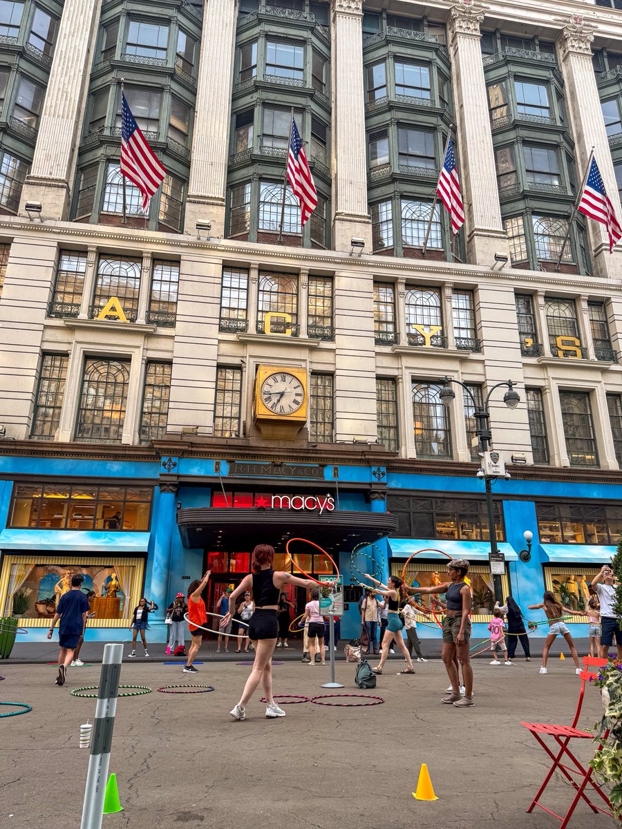 34th Street tweet media