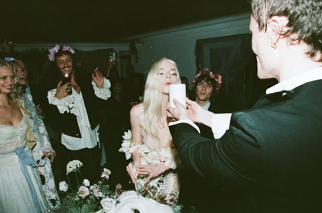 hourly anya taylor-joy tweet media