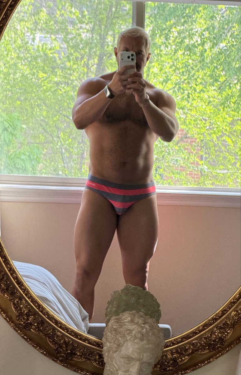 🤳