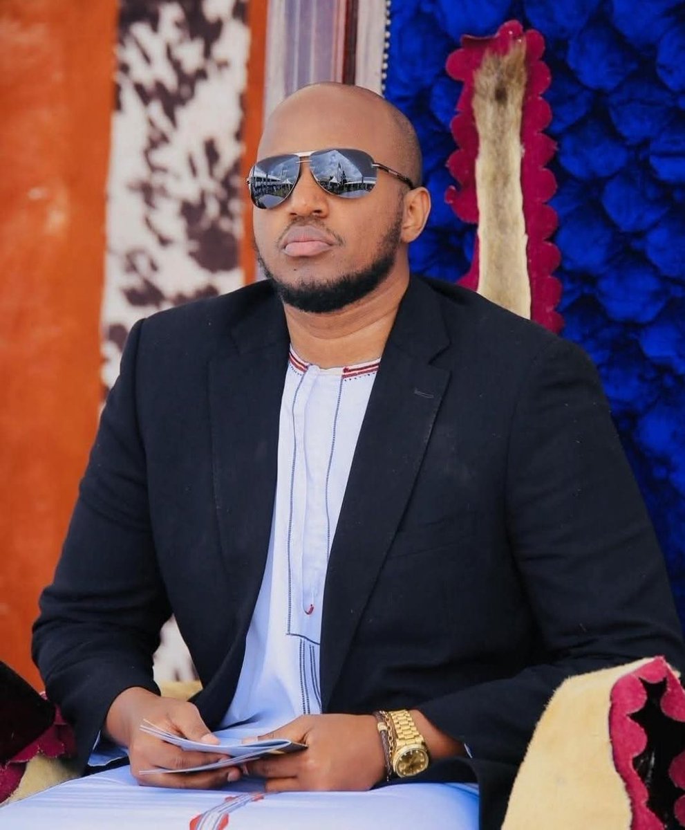 Happy Birthday <a href="/KingOyoOfficial/">His Majesty King Oyo of Tooro Kingdom</a> 
<a href="/DR/">Dan Rowden</a>.OYO NYIMBA KABAMBA IGURU RUKIDI IV .....Rukilabasaija.
Youngest King ever since the age of 3 years.🤴🤴🤴🤴🤴🤴