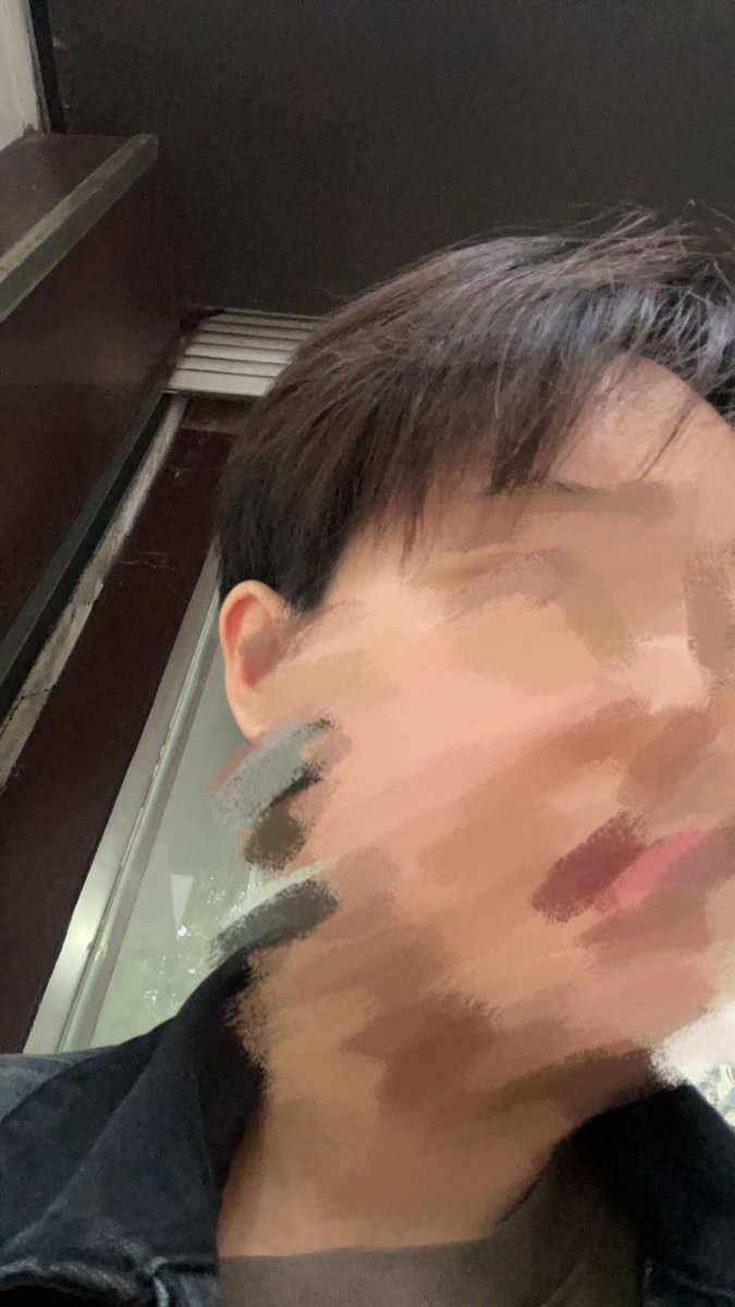 sjb1810349's tweet photo. 女理发师就是审美好啊 好久没剪帅头了我自己好满意
重点是店里还有一只超可爱的小狗🥹
留了大半年头发 剪短的时候是最爽的
回家对着镜子自拍了八百张谁懂。 https://t.co/9foQRyW49A