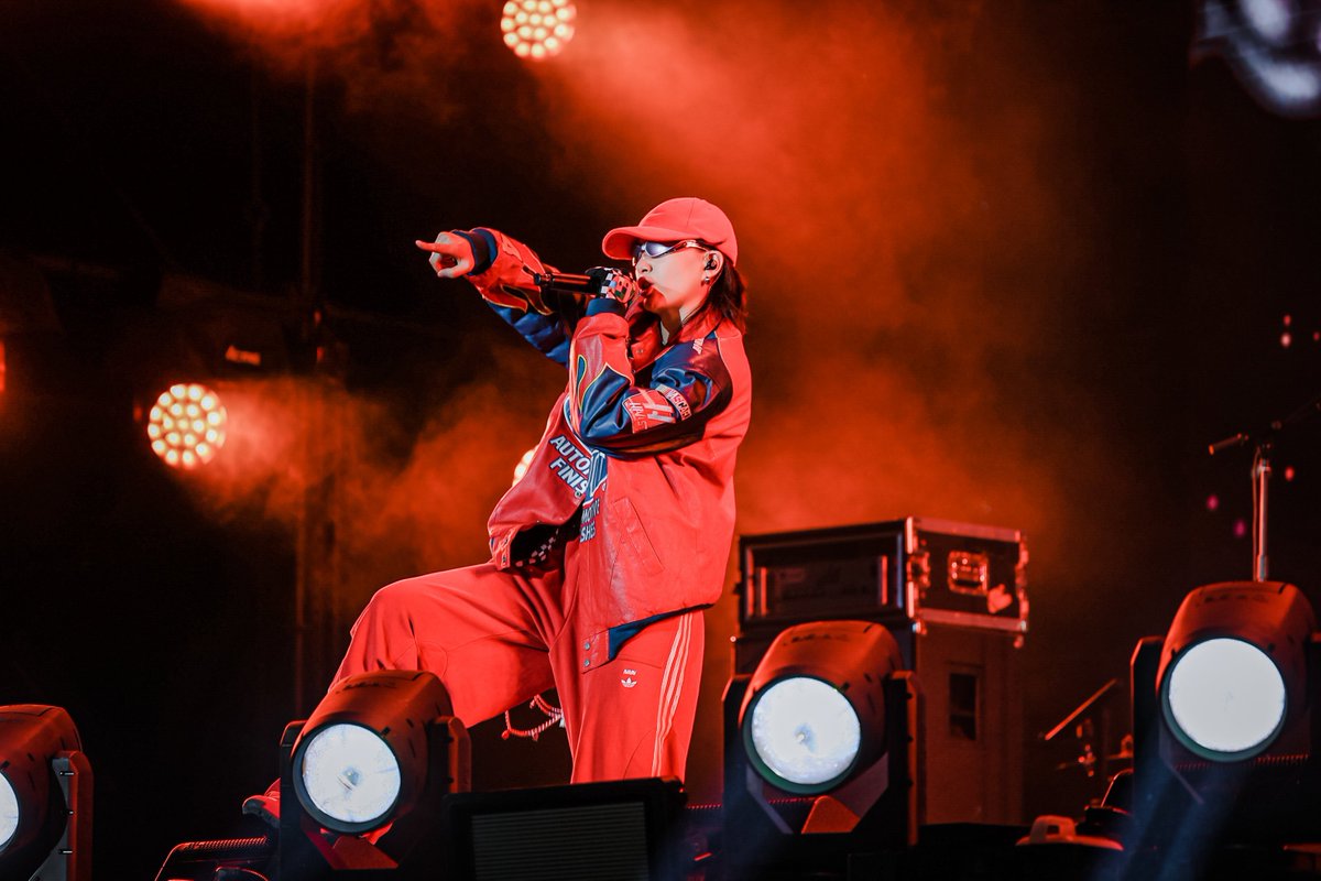 Travel Lady tweet media