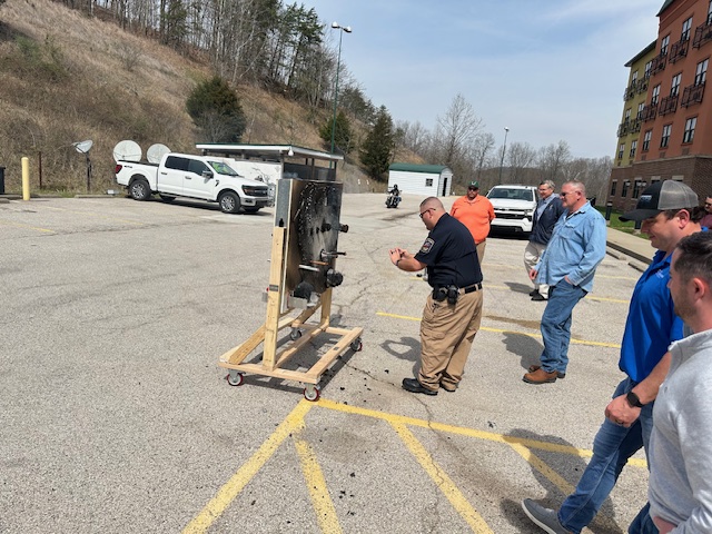 InsulatorsLMCT's tweet image. Huge thanks to the WV State Fire Marshal’s Office for joining our latest firestop workshop! Building relationships with inspectors ensures that our installations meet the highest safety codes to protect our community. 🚒 #SafetyFirst #Local80 mechanicalinsulatorslmct.com/local-80-fires…