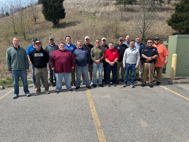 InsulatorsLMCT's tweet image. Huge thanks to the WV State Fire Marshal’s Office for joining our latest firestop workshop! Building relationships with inspectors ensures that our installations meet the highest safety codes to protect our community. 🚒 #SafetyFirst #Local80 mechanicalinsulatorslmct.com/local-80-fires…