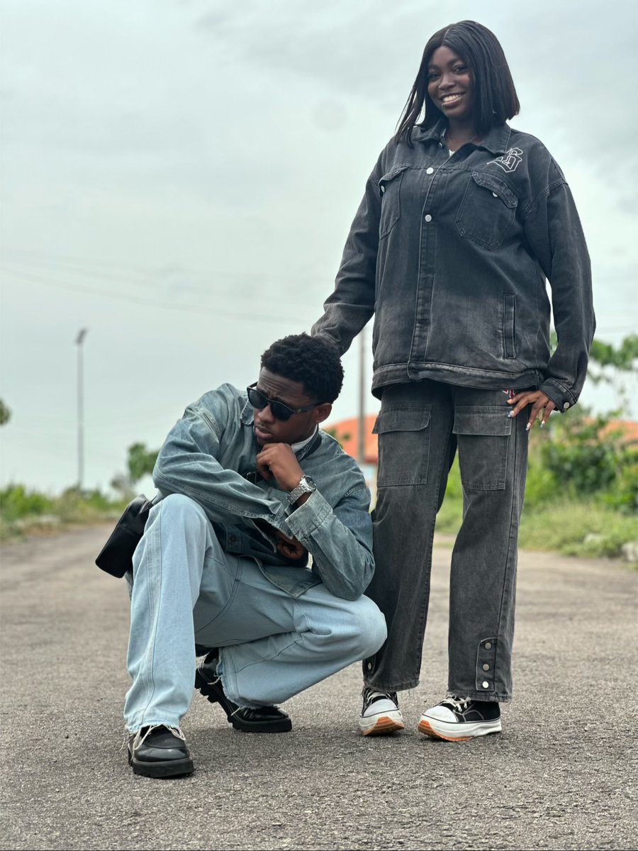 MainNkem's tweet image. Day 4: Denim on Denim / Old School

W/ CSC Baddies 🙂‍↕️🔥

#funaabfyb26 #fyb #funaab