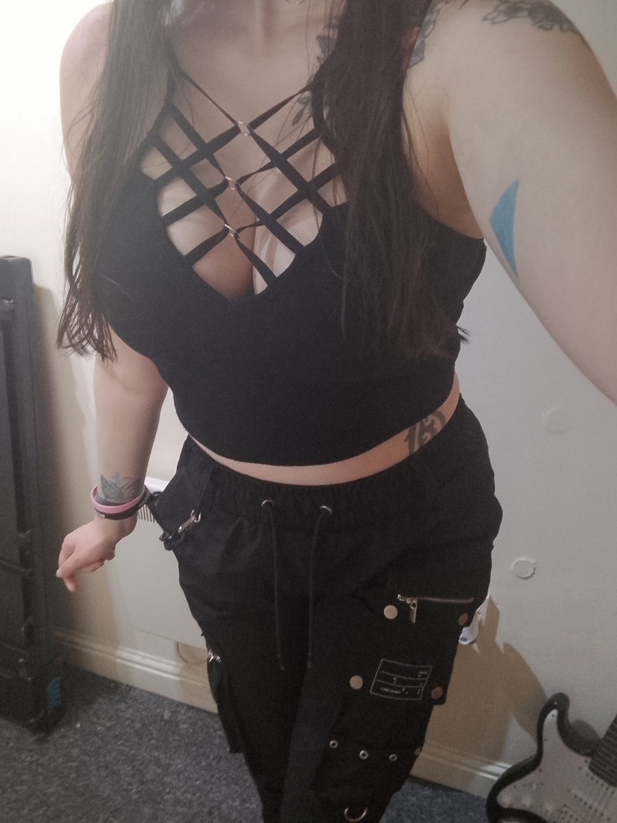 Ember | Little streaming bean 🫘 tweet media