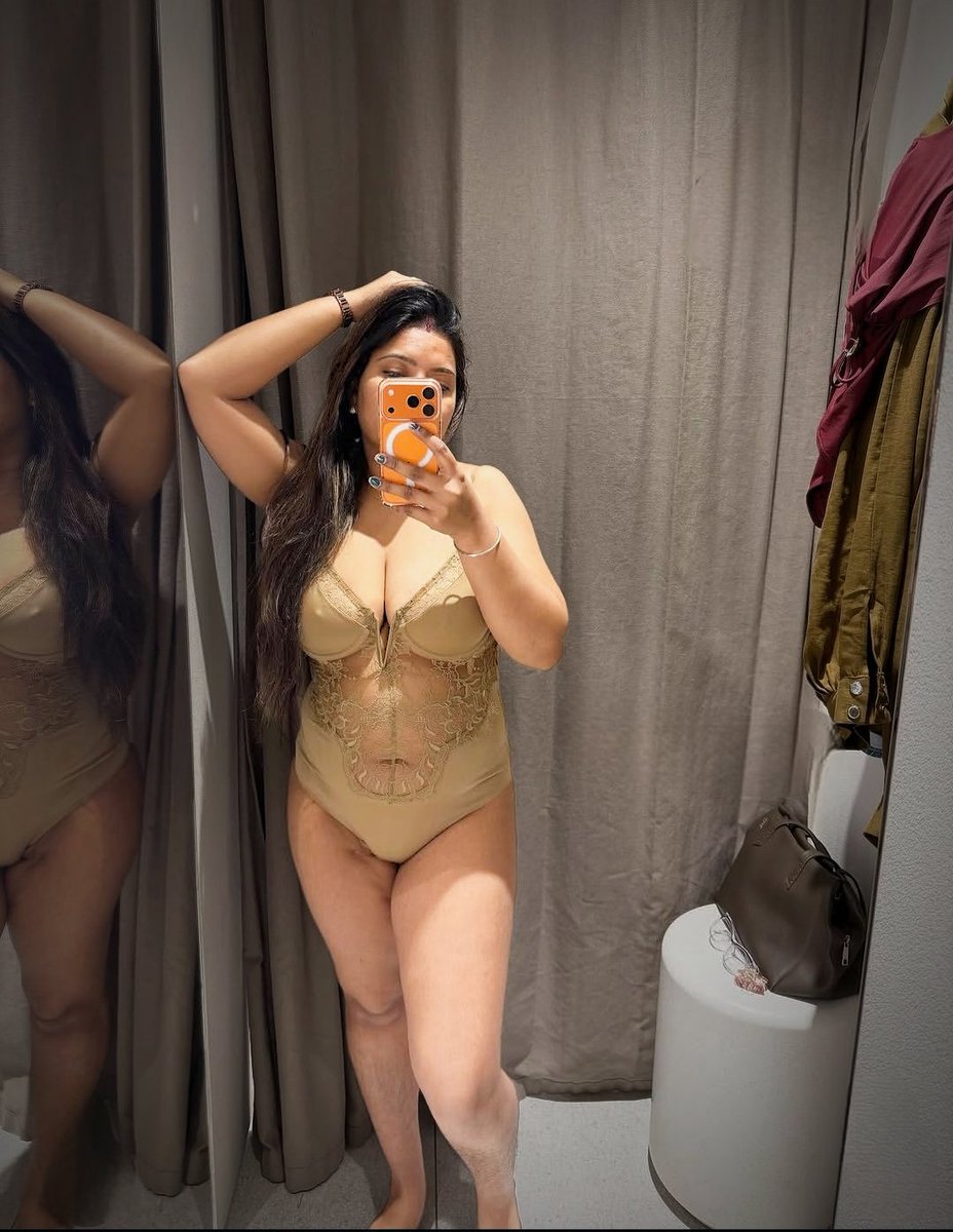 hotwyfxplore's tweet photo. Wife "babe im in trail room and picking the dress for tonights house party"
Me"is it a tight fit "?
Wife "well.. The salesman is checking the fit.. He said he has more collectiona😉.
Me" fuck ananya, im fucking you hard tonight, and you better tell me what all u did with him" https://t.co/lveCz0VzVa