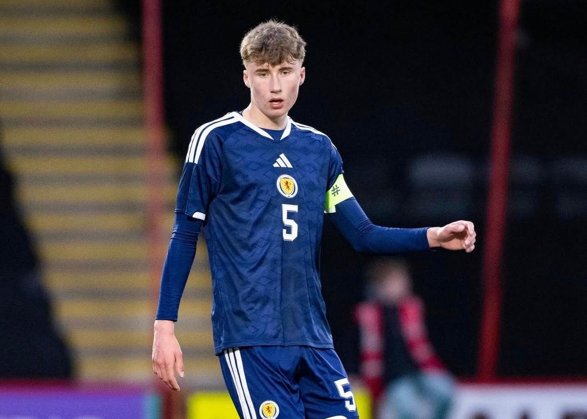 🚨 𝗟’𝗢𝗠 𝗦𝗨𝗜𝗧 𝗗𝗘 𝗣𝗥𝗘̀𝗦 𝗔𝗟𝗙𝗜𝗘 𝗢𝗦𝗕𝗢𝗥𝗡𝗘 🏴󠁧󠁢󠁳󠁣󠁴󠁿 (𝟭𝟳 𝗔𝗡𝗦) 💎🩵🤍

Le défenseur central d’1m96 est aussi suivi par plusieurs clubs européens ✅

🗞️ <a href="/footmercato/">Foot Mercato</a>

#MercatOM #TeamOM #ForzaOM