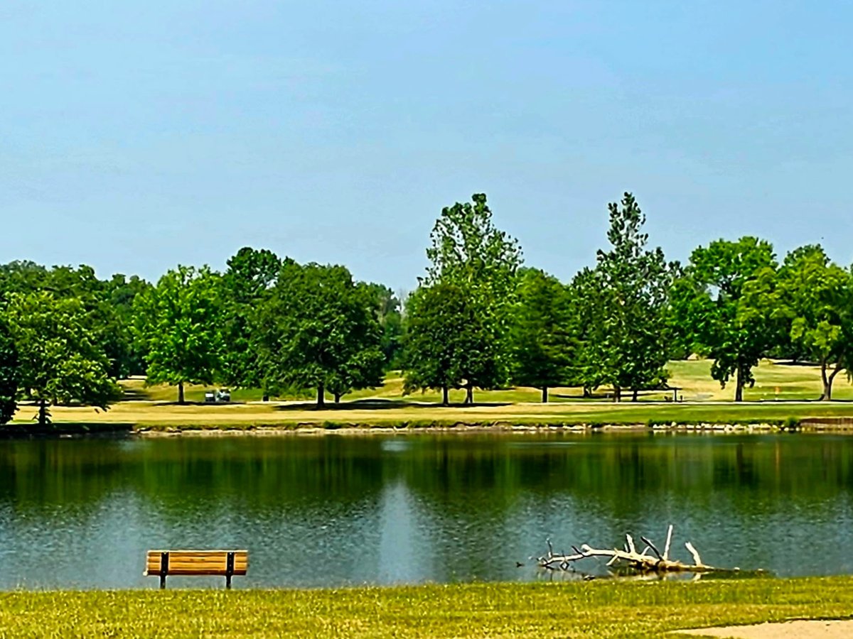 Educated501's tweet image. You enter a photo contest with the theme of “peaceful”, what photo would you submit? 

Let’s see them!!  📸 🌄

A little #ThrowbackThursday fun!