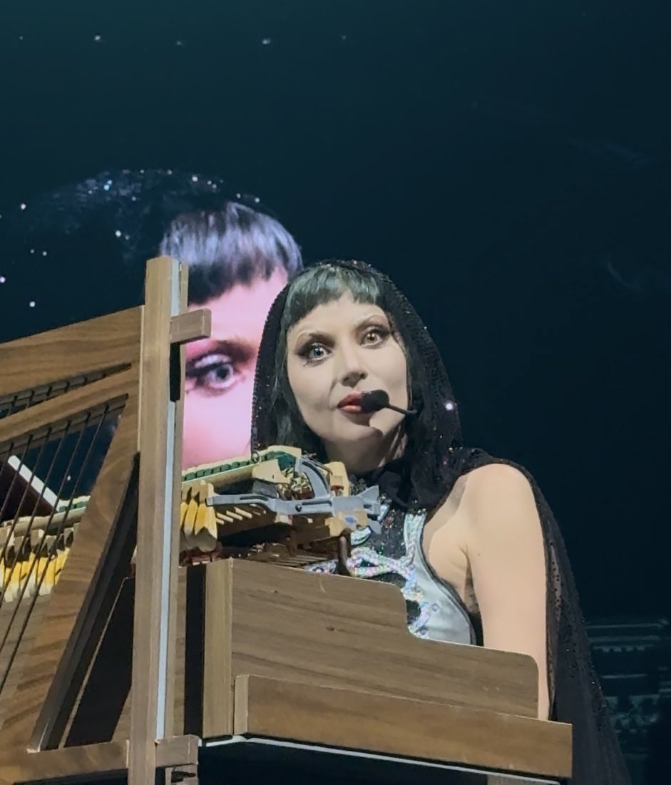 oh vanish into you reaction pics i’ll miss you