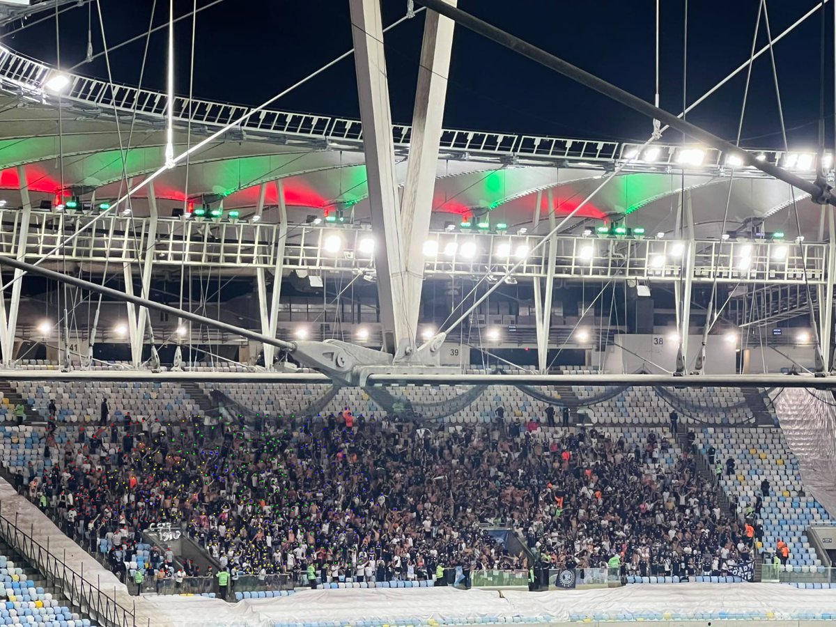 LA LEYENDA CONTINÚA tweet media