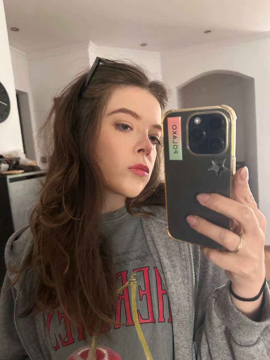 k это kristina tweet media