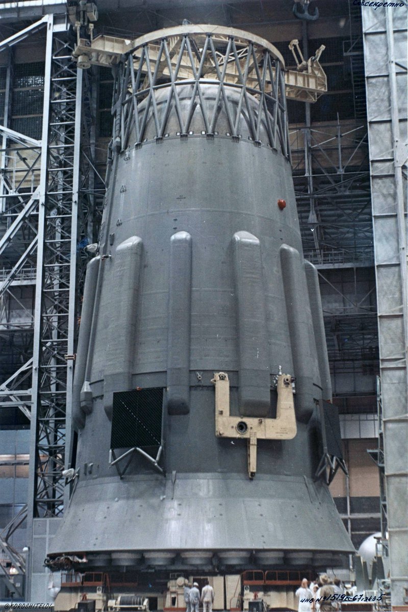 🚀 New archival photos of the Soviet N-1 rocket, or rather its test product N1-L3 No. 1M1, authored by TsKBEM from 1969.