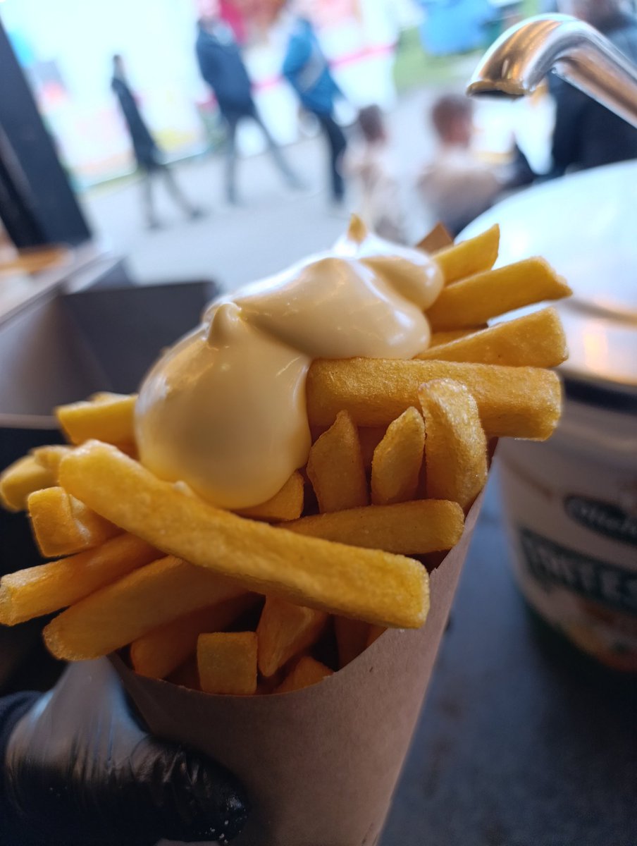 𝘿𝙚 𝙉𝙞𝙚𝙡𝙨 tweet media