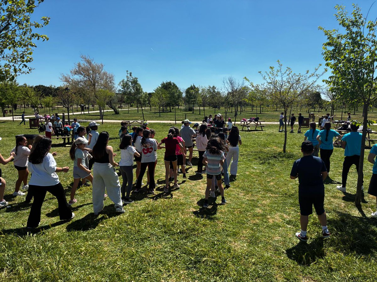 Salida al Parque Polvoranca de 5º y 6º.
Un día de #primavera para disfrutar, convivir y jugar de forma positiva.
Enhorabuena.
#somosdelquevedo
#excursiones