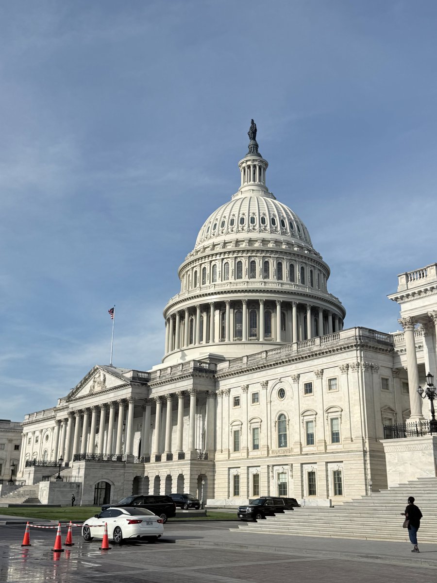 CDIAonline's tweet image. Good conversations happen when the industry shows up and explains how things actually work. That's what yesterday was about. Thanks to the @FinancialCmte for the opportunity. #FCRA #ConsumerCredit #FinancialServices

tinyurl.com/y3c7jjs8