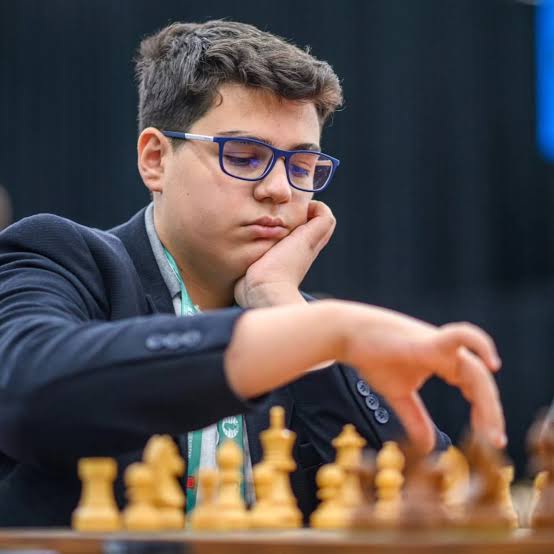 justchesser tweet media