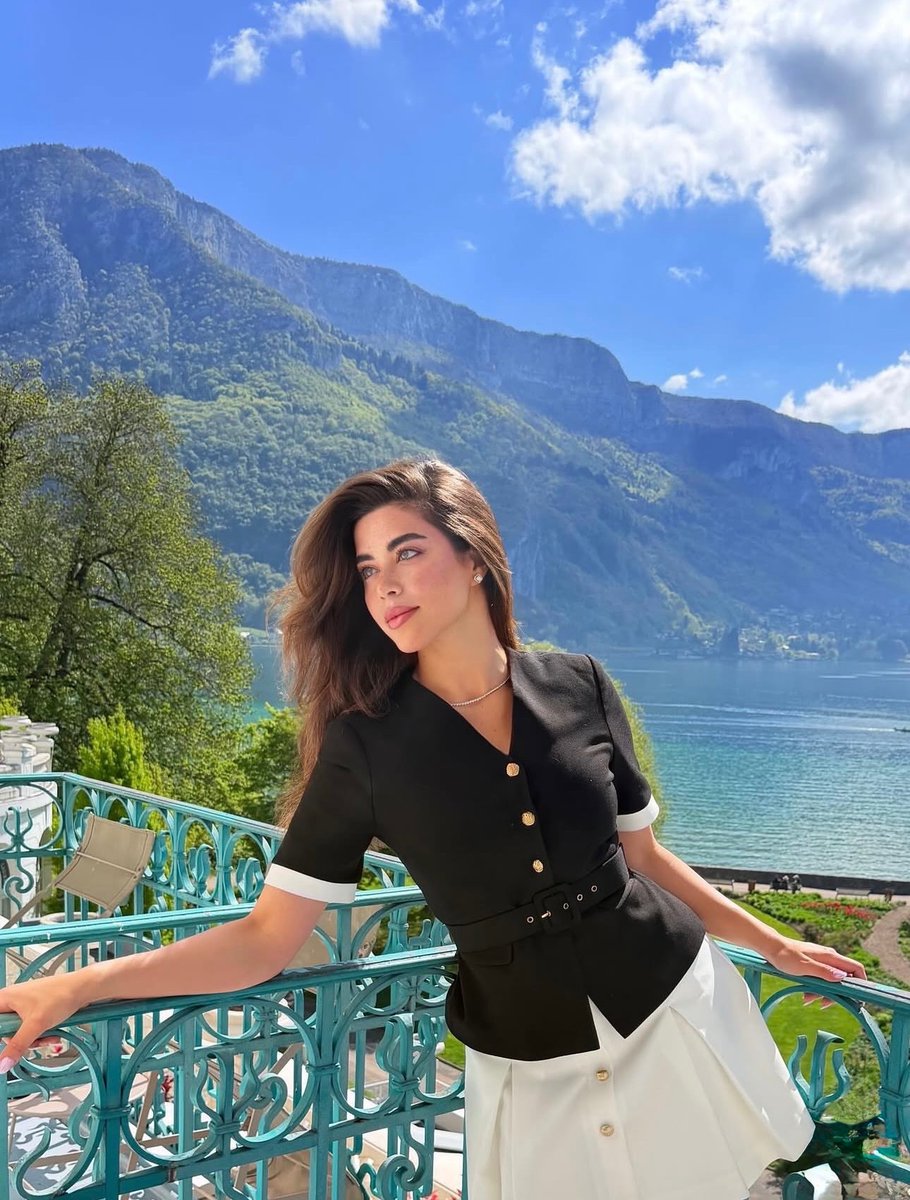 Classigram tweet media