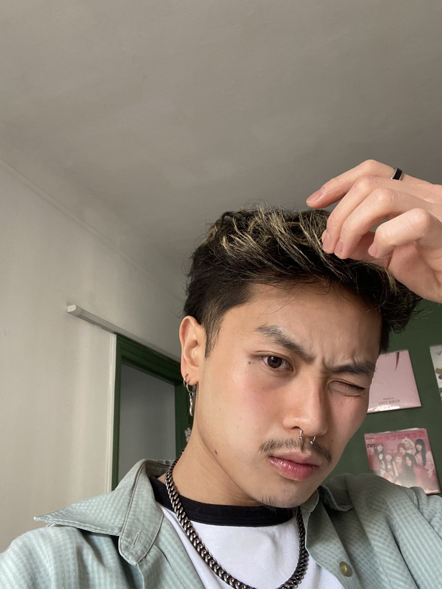 𝑆ℎ𝑎𝑜𝑙𝑎𝑛 tweet media