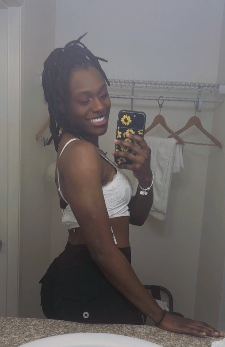 TheGiaScott's tweet image. Pretty brown skinned lady 🤍🤎🤍🤎

#Wrestler #Melanin #LivUp