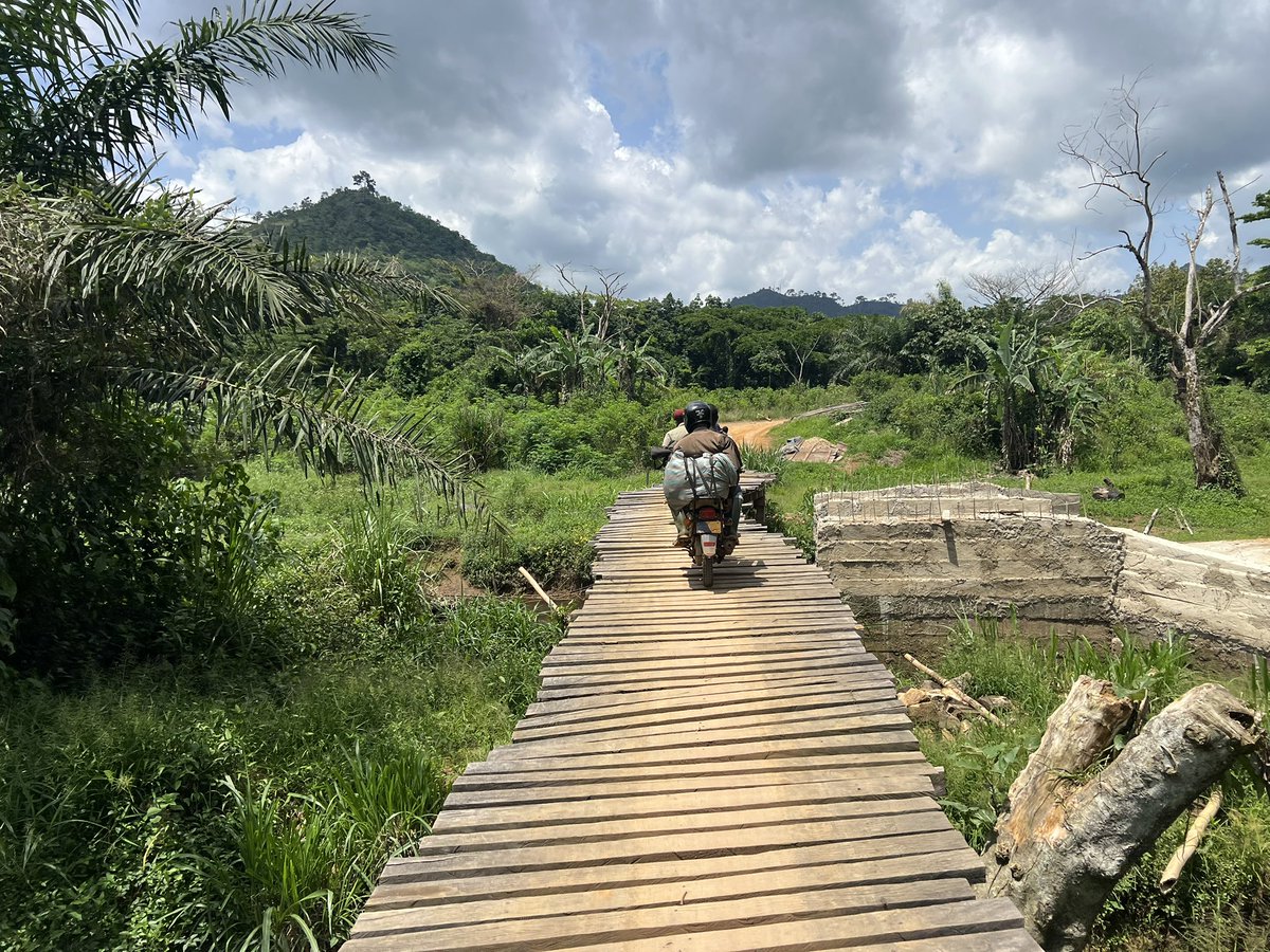 yaomoisekatumbi's tweet image. Sur la route de #Kata, village situé à 45 km de Danané