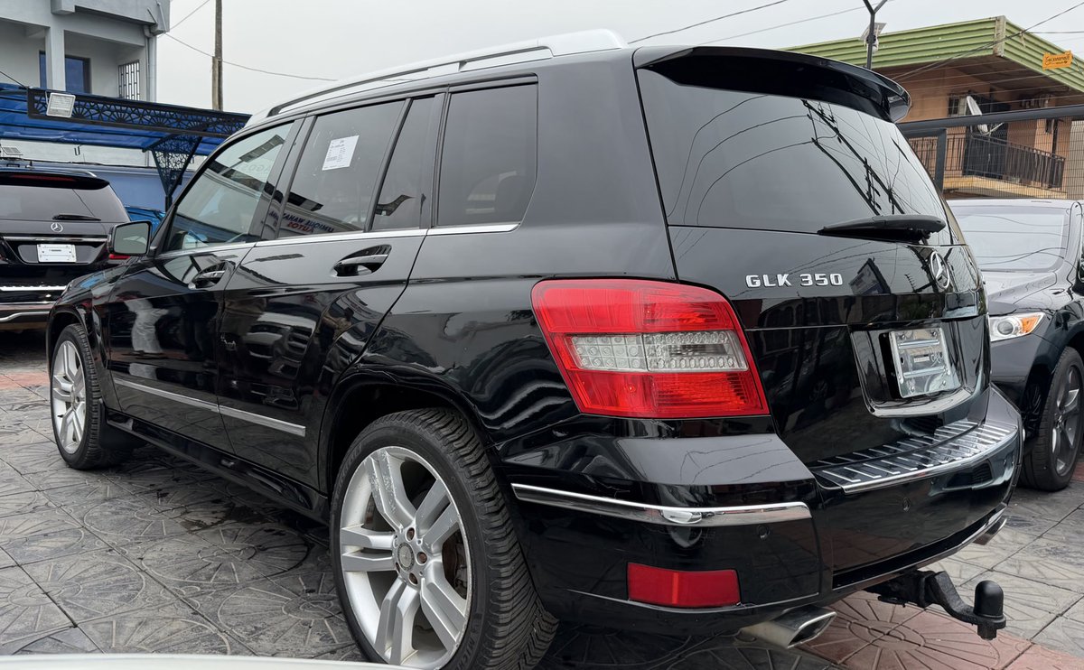skip_001's tweet photo. KINDLY REPOST🙏🏾🙏🏾
VEHICLE FOR SALE
Make:FOREIGN USED 2012 MERCEDES BENZ GLK350 AMG
Engine:3.5liter V6 
Color: BLACK ON CREAM
Extras:Key Entry,Leather Seats,Park Assit,Panoramic roof,Heated and ventilated front and back seats, Intelligent Light system,Park Assist,Reserve Camera, Bluetooth System,Navigation System, AC chilling and many more....

Price: N14,500,000

📍Ogba,Lagos

For More Info Contact:
_Brimmo Autos_ 
Calls & Whatsapp: 08061350735
#UTME