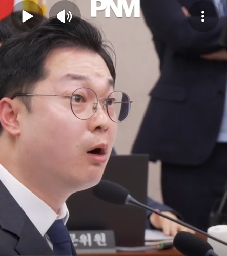 o0가을향기0o (푸바오 사랑해, 잘 견뎌줘^^) tweet media