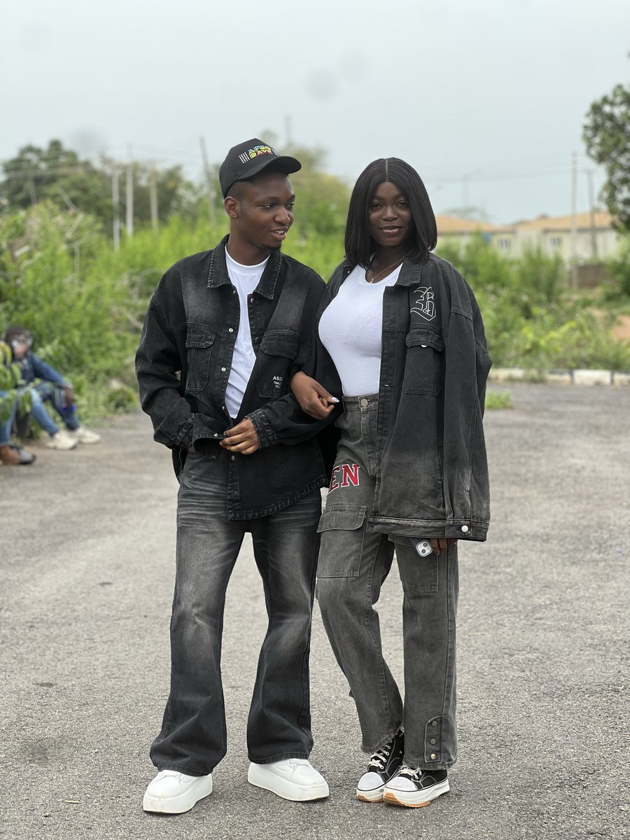 Ayomide544721's tweet photo. Fyb Day 4🙂‍↕️
Denim on Denim🤭
With my Social director 🙂‍↕️ https://t.co/9asPiYdUtR