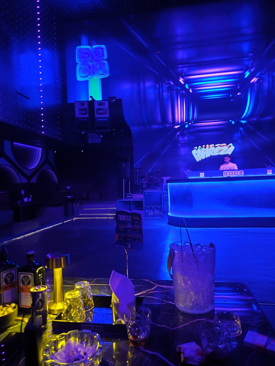 CALL ME APIN tweet media