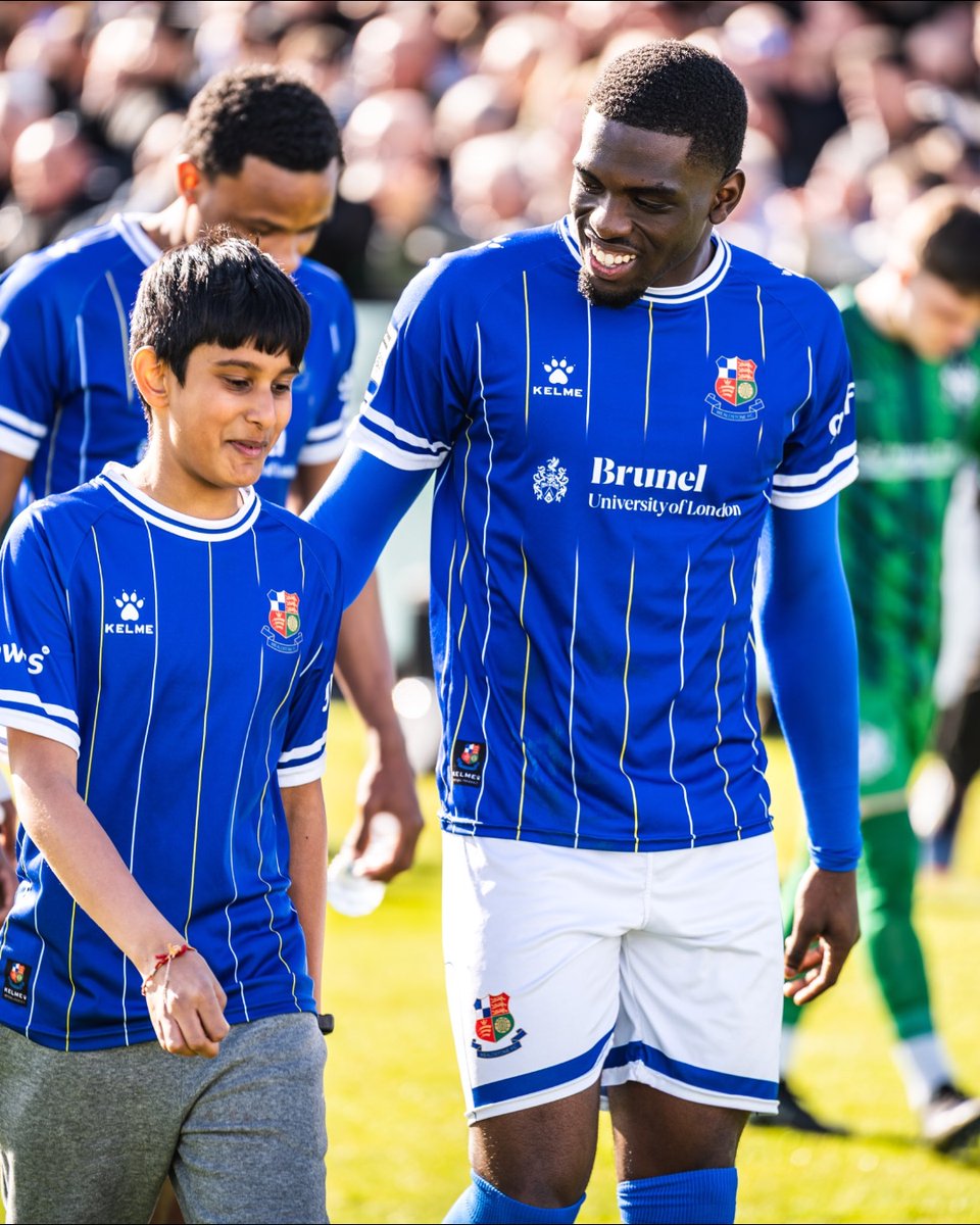WealdstoneFC's tweet photo. 📢 Give the Stones an HA4 send off this Saturday ahead of their trip to Wembley

🏡 It's our final home game of the season so let's make it count and pack The Vale!

🆚 Scunthorpe
⏰ Kick-off: 3:00pm 

🎟️ Buy tickets here: https://t.co/u3w4XB1Y4j

#wealdstonefc 🪨 #bruneluni https://t.co/8GhPMwweLd