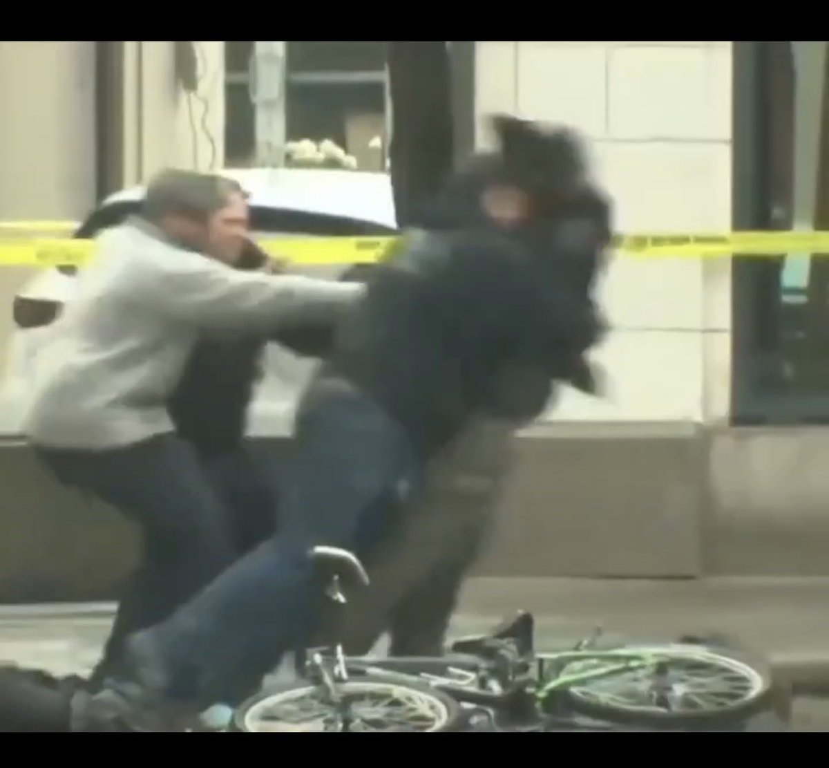 Mr Woody tweet media