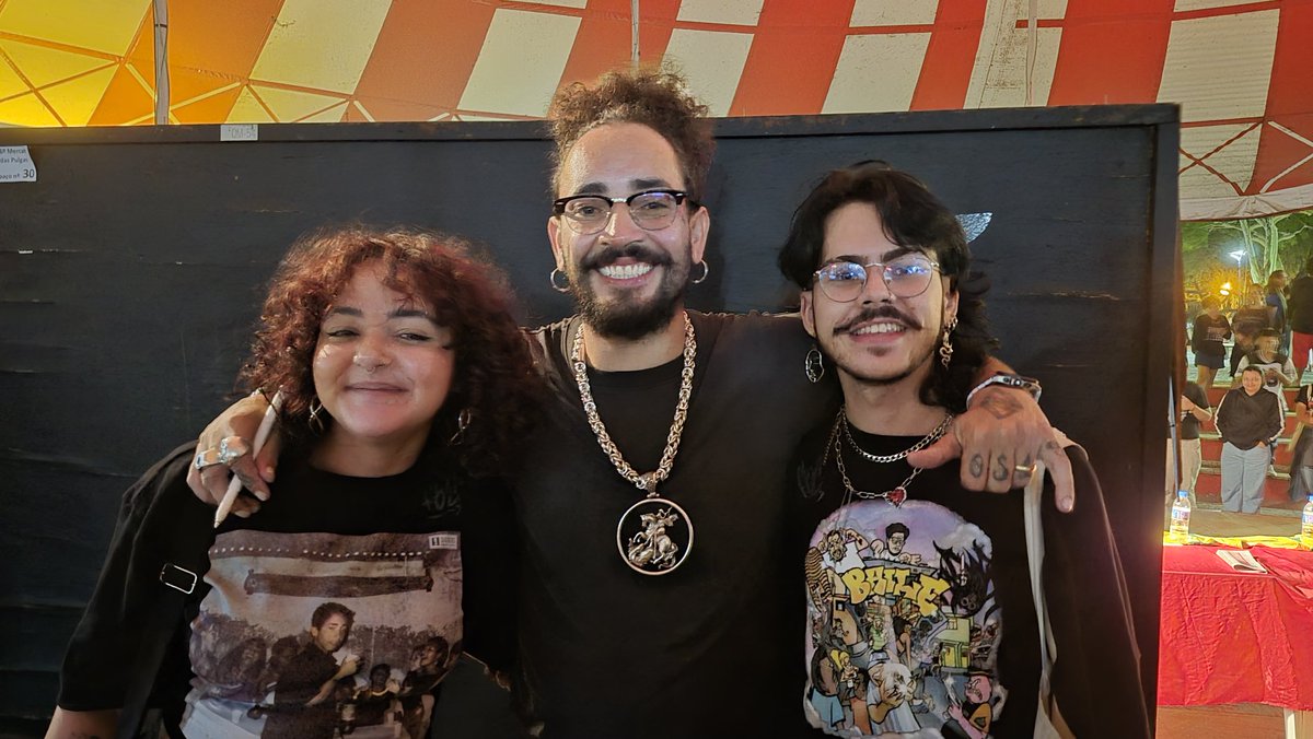 boa tarde só pra quem ontem teve um papo reto com as vozes da cabeça do padrim 😝