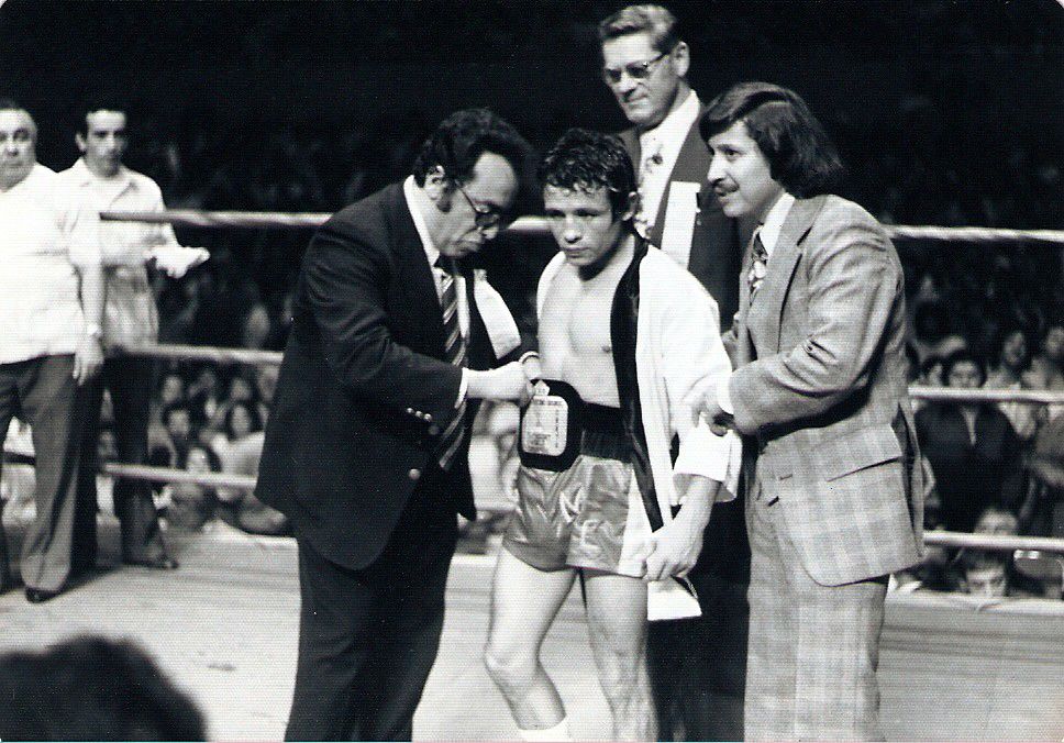 gabrielfcordero's tweet photo. @Rene_Tovar Fallece la leyenda nacido en Yucatan, México para el boxeo mundial @BoxingHall MIGUEL CANTO "El Maestro"  un inmortal por siempre. https://t.co/e1S7QzkQxz