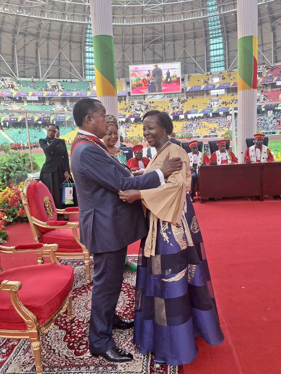OIFrancophonie's tweet image. La Secrétaire générale de la Francophonie, @LMushikiwabo, a pris part à la cérémonie d’investiture de S.E.M. Denis Sassou N’Guesso, Président de la République du #Congo, organisée ce jour à Brazzaville.

Réunissant plusieurs Chefs d’État et responsables d’institutions, cet