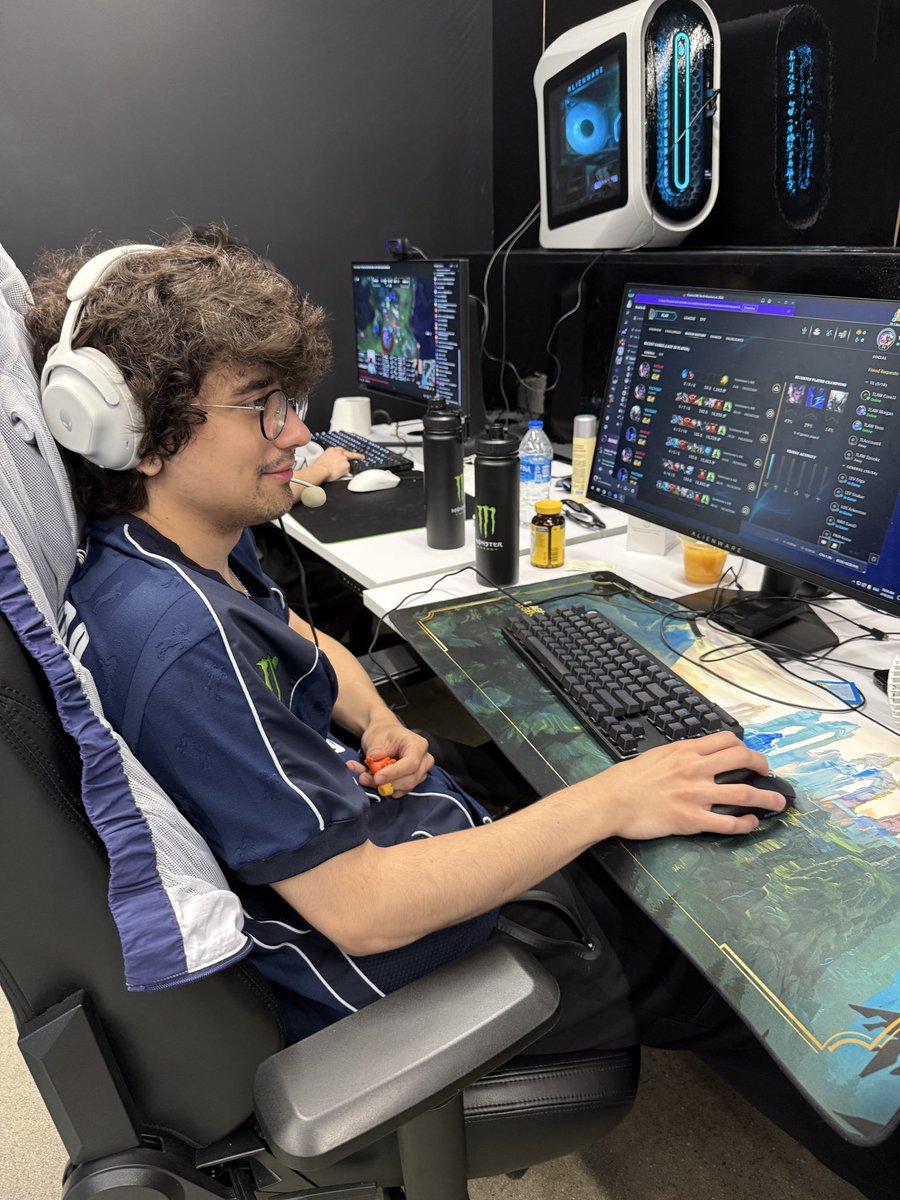 Team Liquid Alienware tweet media