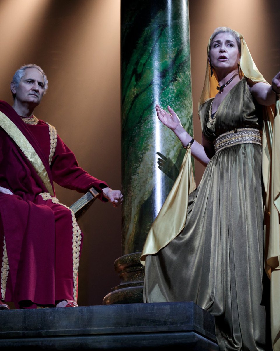 TurismeBaixLlob's tweet photo. 🎭 Centenars d'actors, 2 escenaris únics i una història que emociona generació rere generació

@Teatre_LaPassio i @lapassio són molt més que teatre

🎟️ Aconsegueix el teu descompte

🔗 #ApassionatalBaixLlobregat:
https://t.co/YmkGi5jcL2

@esparreguera @ajuntamentolesa https://t.co/GGX9agWvPO